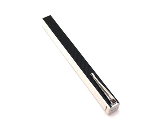 Penwak Swivel Case Pure White Carbon Fibre Black