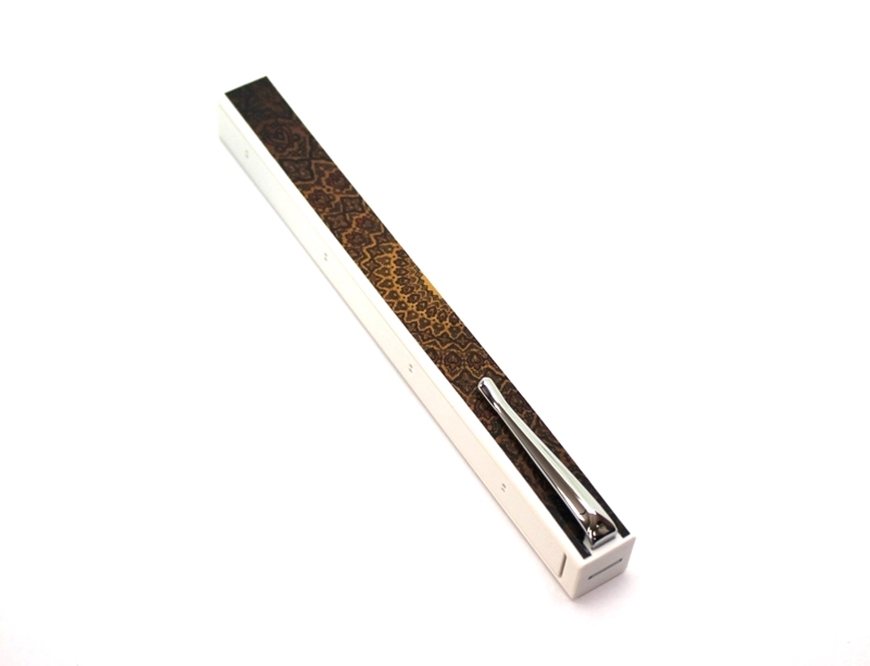 Penwak Swivel Case Pure White Brown Dome