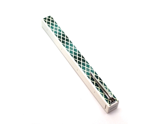 Penwak Swivel Case Pure White Lattice Green