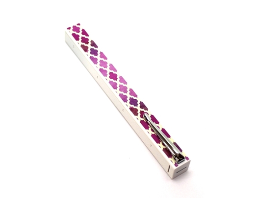 Penwak Swivel Case Pure White Lattice Pink